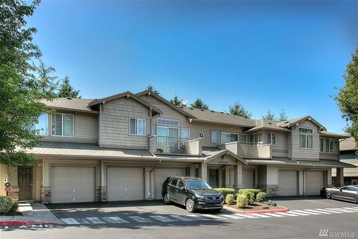 Property Photo: 15325 SE 155th Place G1 WA 98058