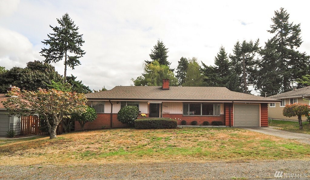 Property Photo:  19222 3rd Ave S  WA 98148 