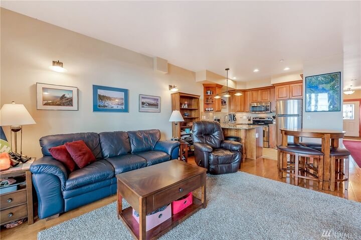 Property Photo: 7714 Birch Bay Dr 100 WA 98230