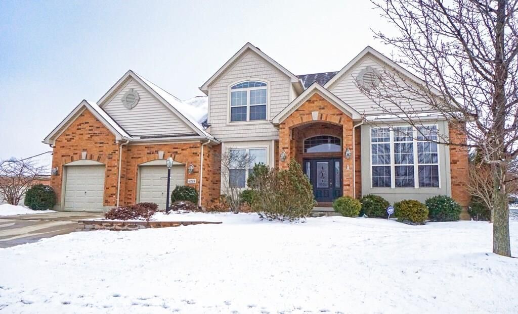 Property Photo: 6228 Amberley Court OH 45044