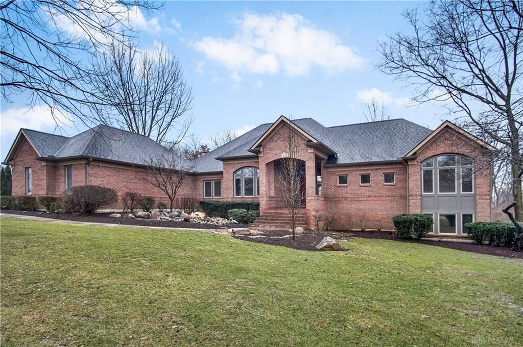 Property Photo: 431 Moss Oak Court OH 45066
