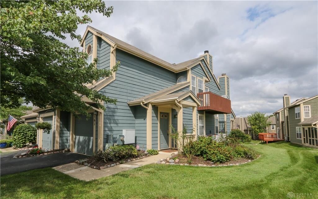 Property Photo: 161 Queens Crossing OH 45458