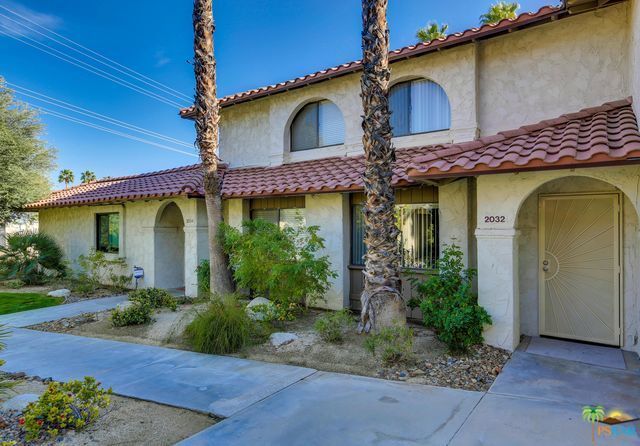 Property Photo:  2032 N Mira Vista Way  CA 92262 