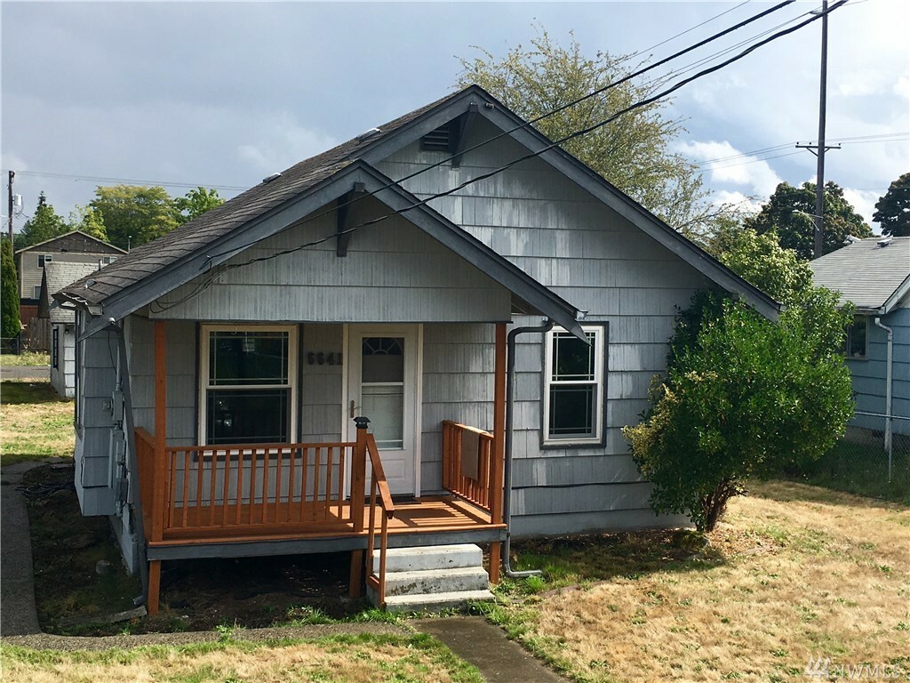 Property Photo:  6641 S Junett St  WA 98409 