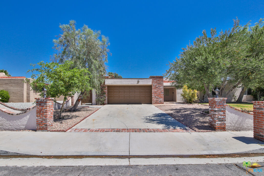 Property Photo: 3354 E Chia Road CA 92262