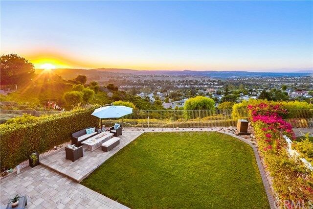 Property Photo:  24921 Stonegate Lane  CA 92677 