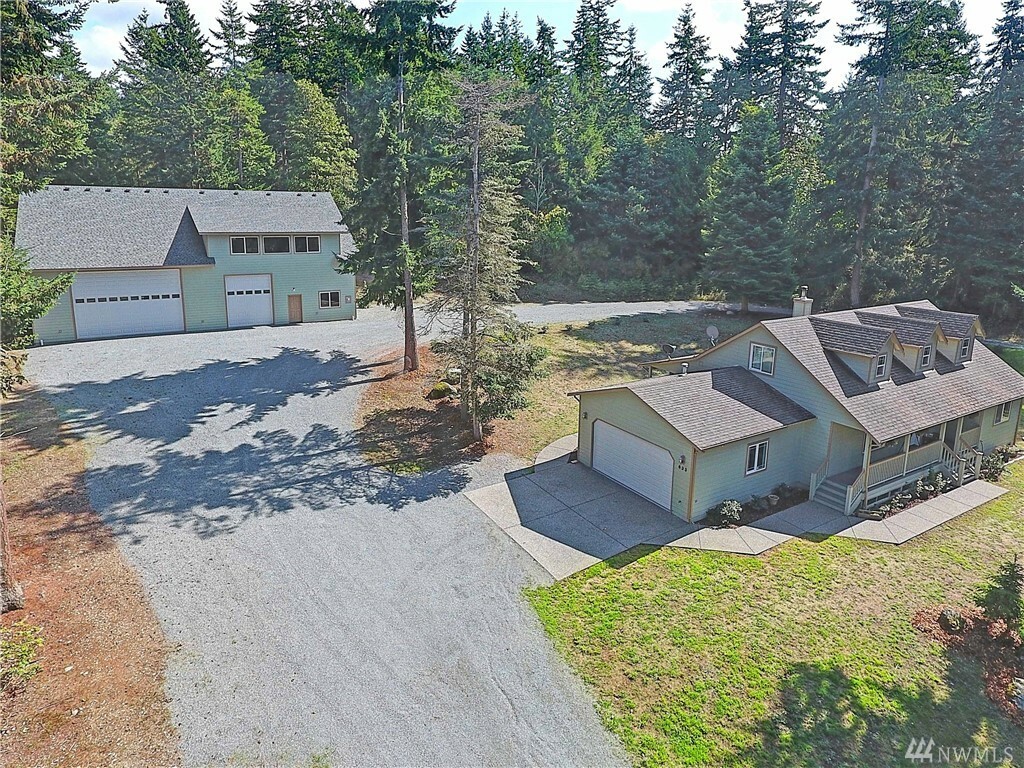 Property Photo:  633 Salal Hill Lane  WA 98282 