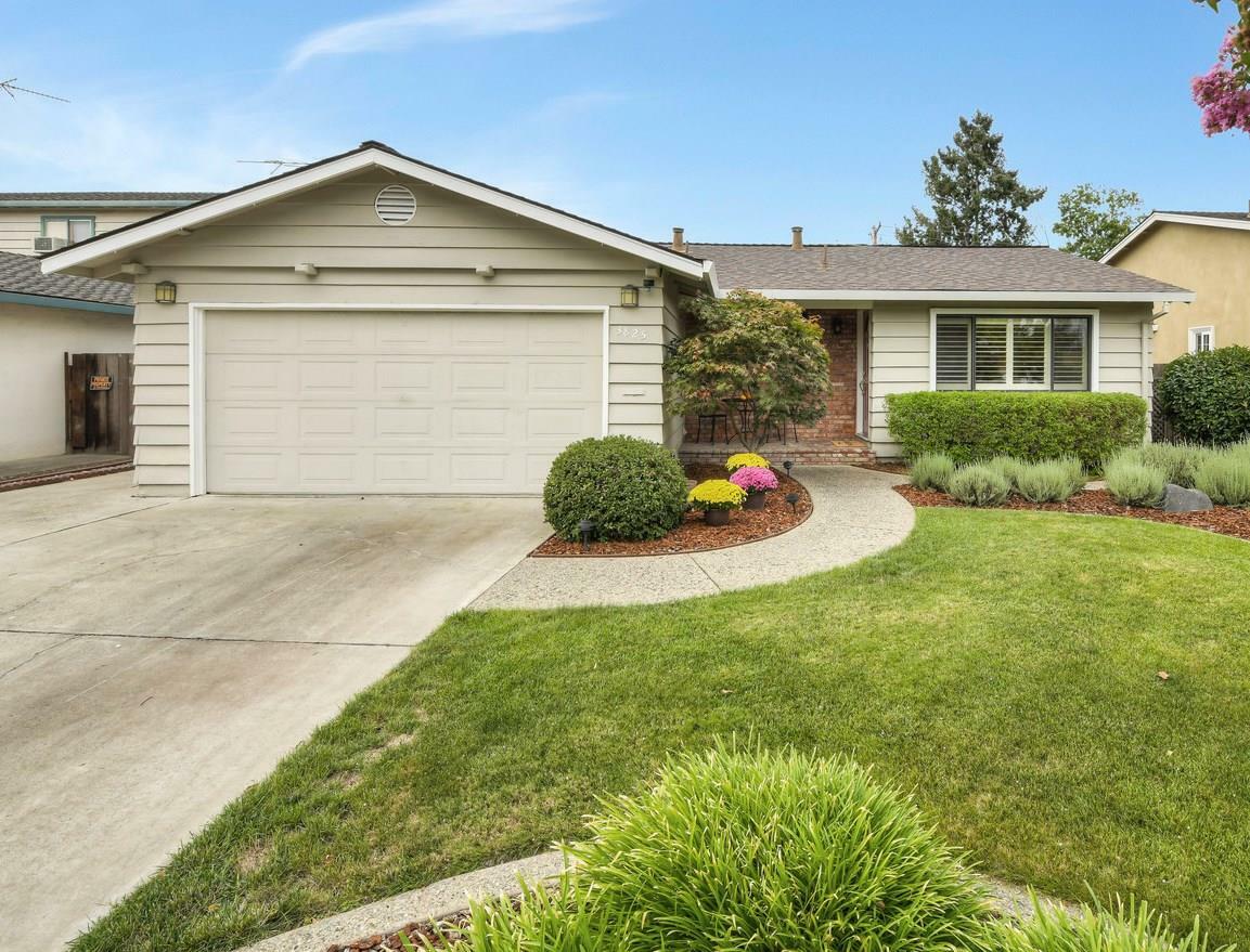 Property Photo: 3825 Electra Way CA 95118