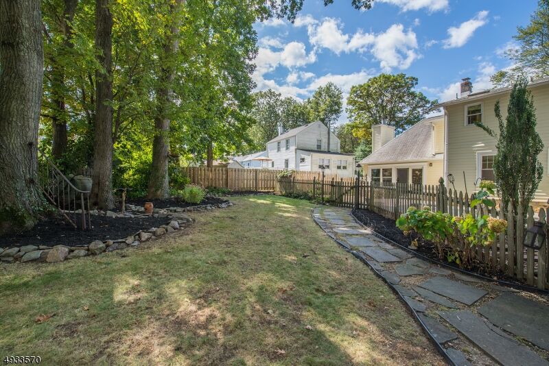 Property Photo:  46 Longview Trail  NJ 07834 
