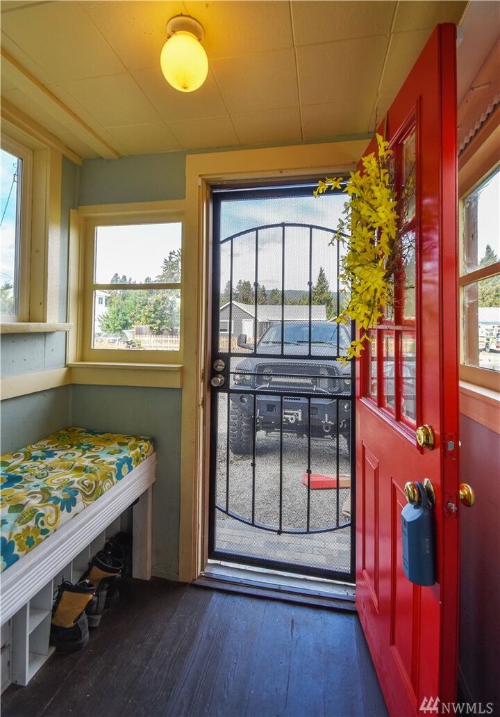 House for sale in South Cle Elum 611 Cleveland Ave S, South Cle Elum