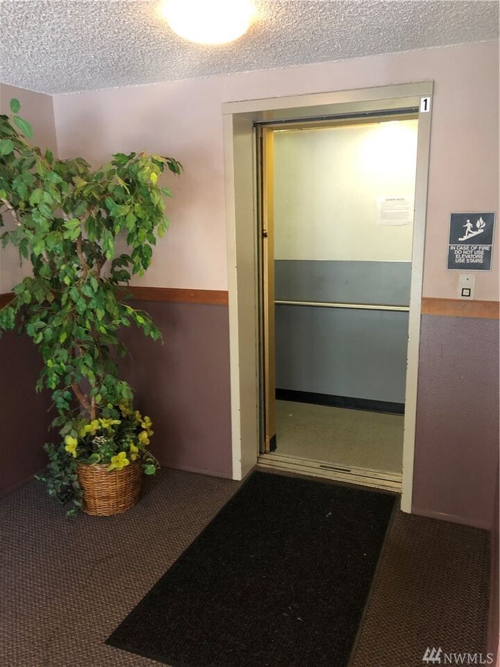 Property Photo: 4601 Grandview Drive W 213-R WA 98466