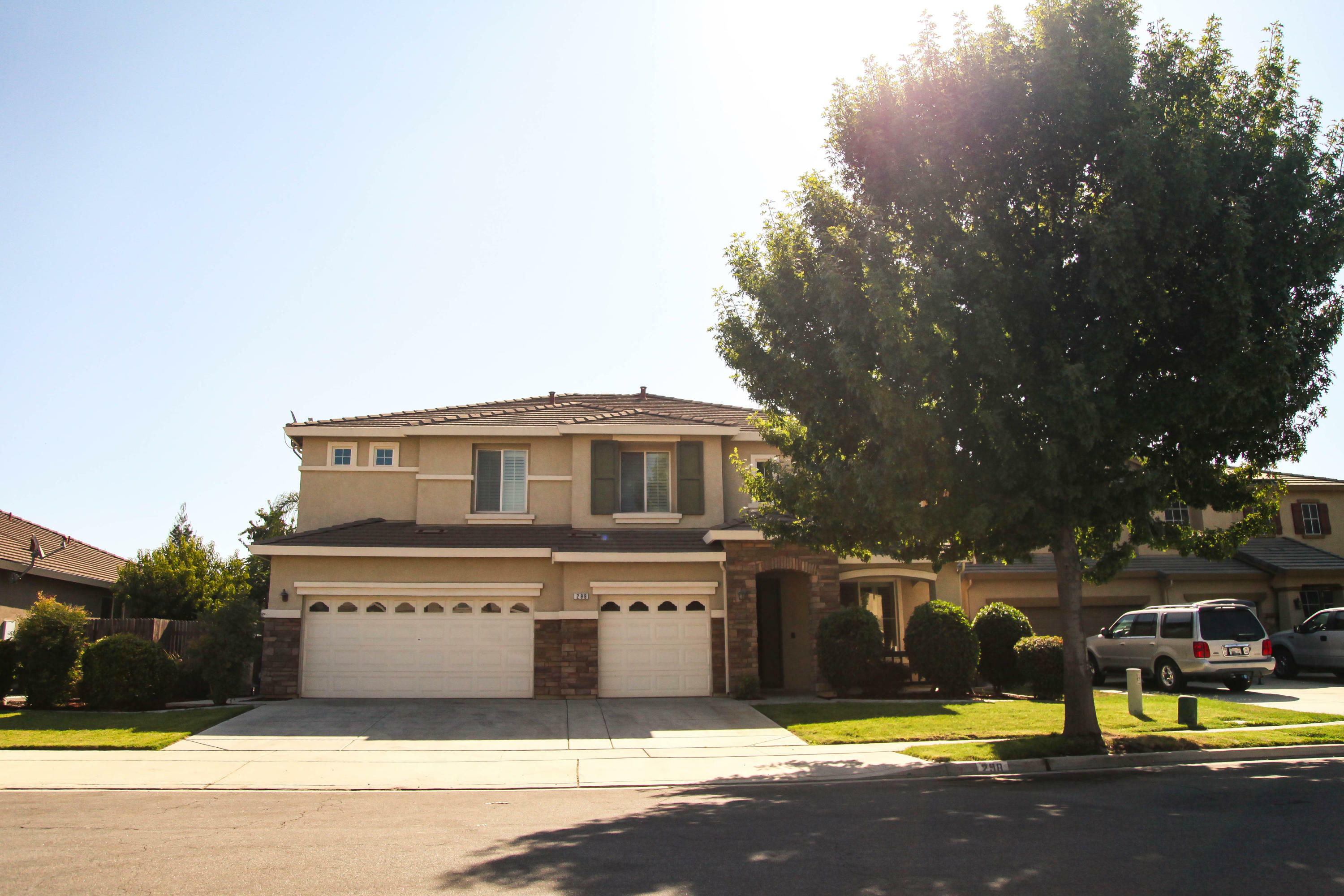 298 Campbell Court  Tulare CA 93274 photo