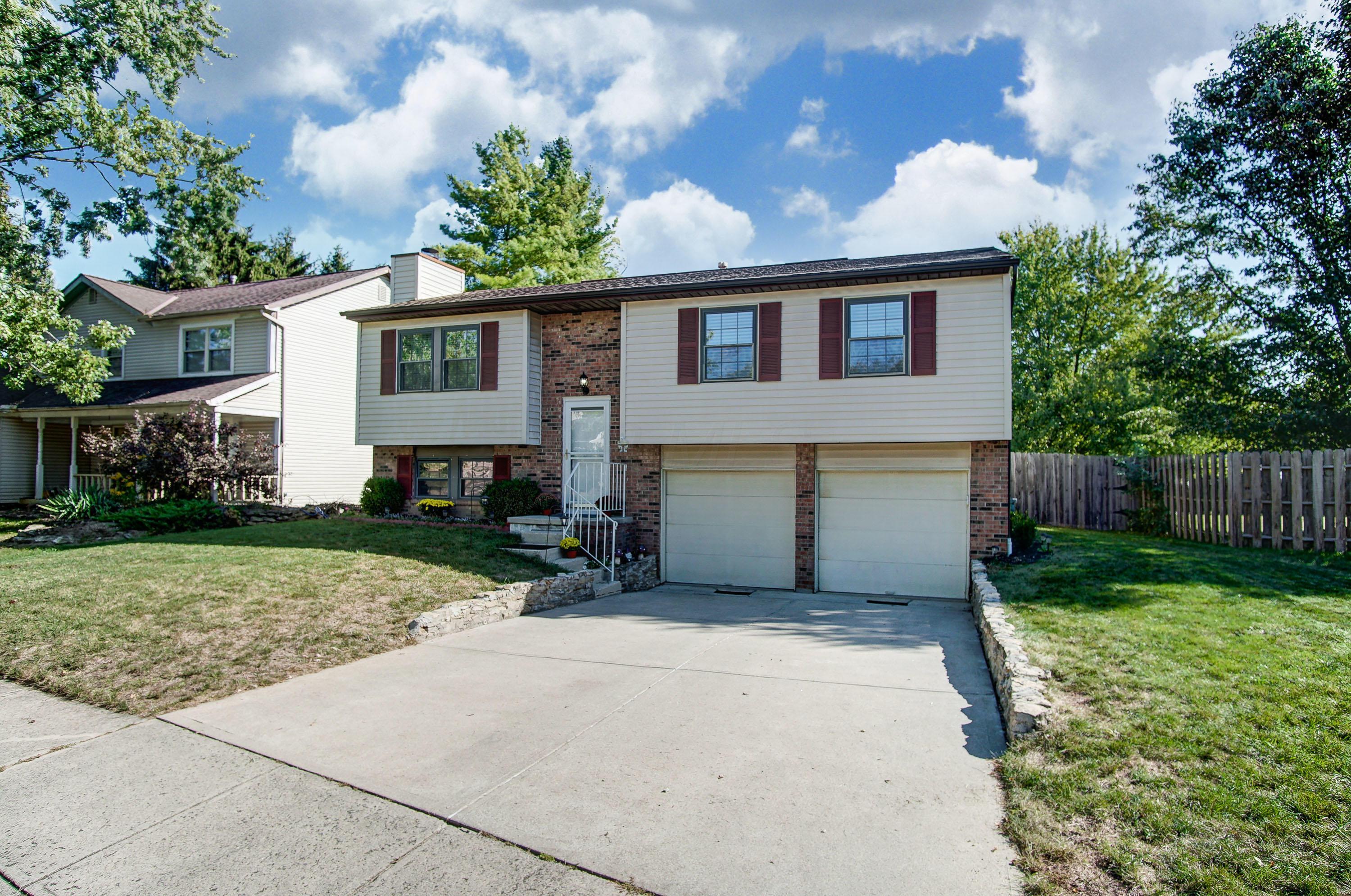 Property Photo:  5592 Donnally Court  OH 43016 