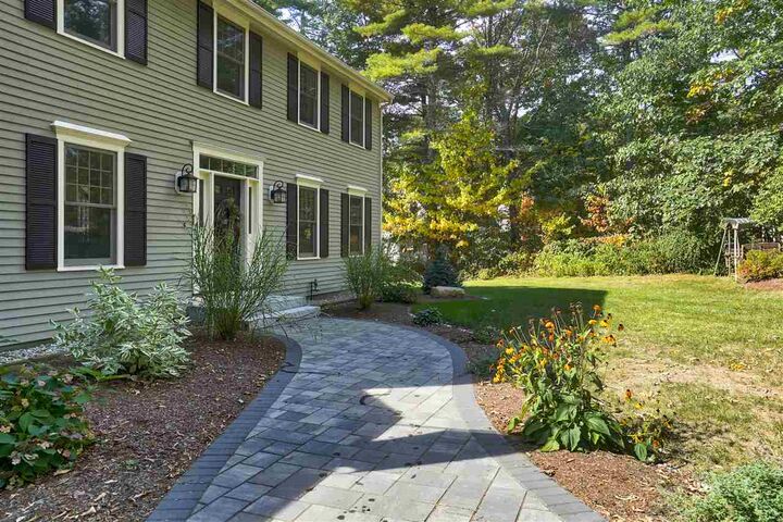 Property Photo:  26 Weymouth Drive  NH 03110 