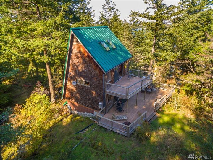 1190  Beach Avenue  Lummi Island WA 98262 photo