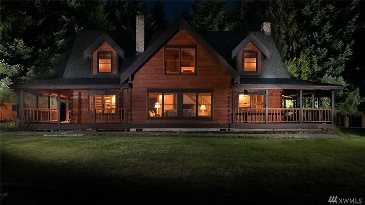 Property Photo:  12615  321st Avenue E  WA 98321 