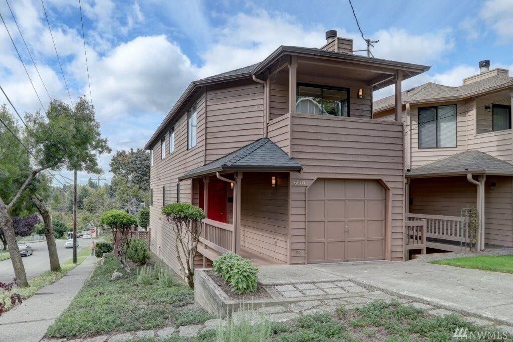 Property Photo: 6801 28th Avenue NE WA 98115
