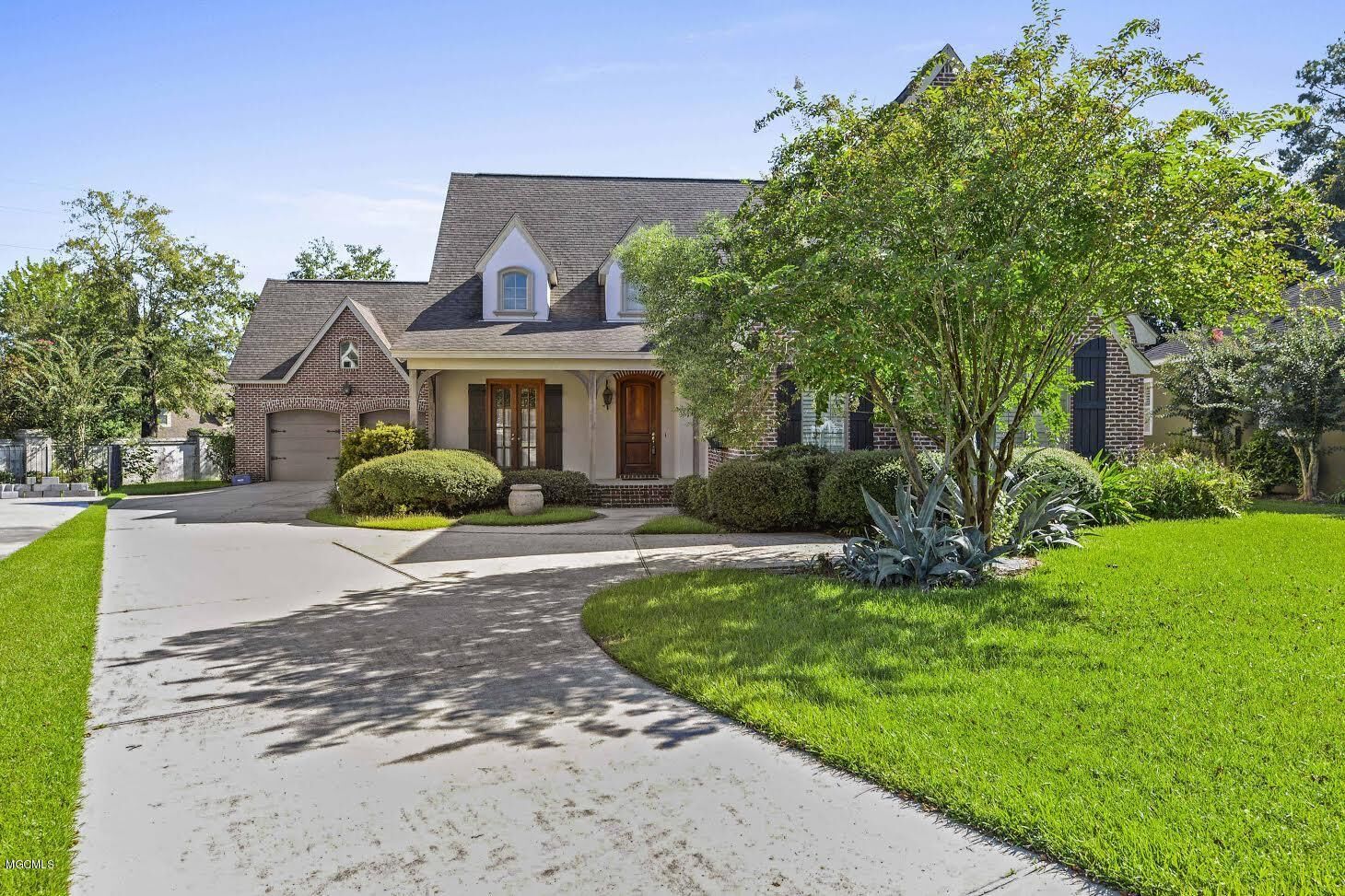 Property Photo: 1529 Magnolia Street MS 39507