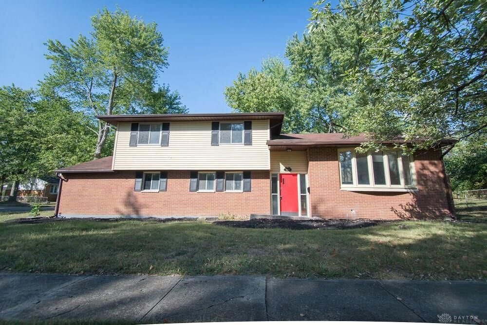 Property Photo: 3545 Hermosa Drive OH 45416