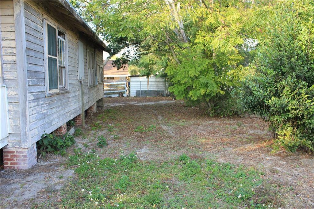 Property Photo:  322 Gibson Ave  FL 33853 