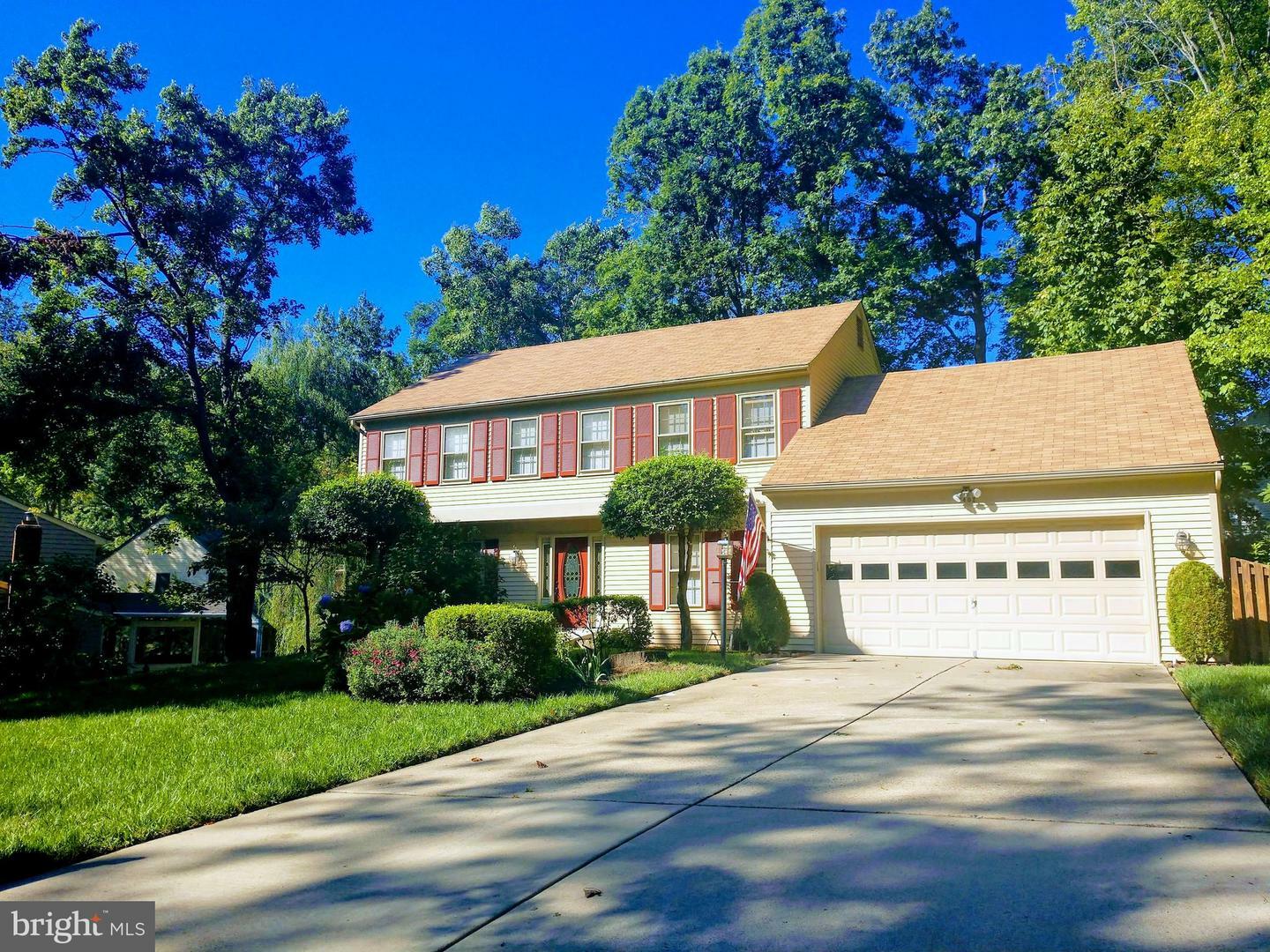 Property Photo: 4402 Loganberry Lane VA 22025