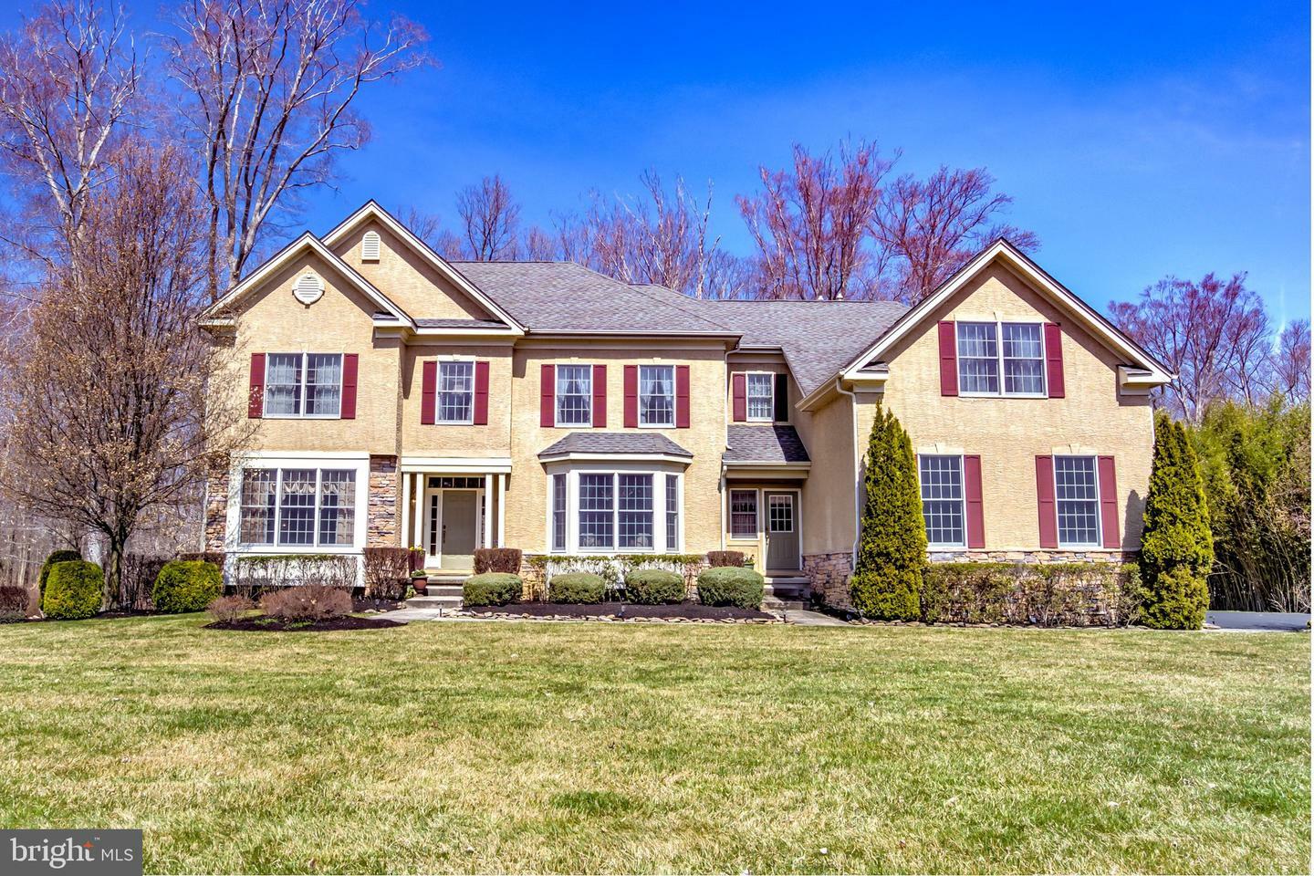 Property Photo:  16 Ichabod Lane  NJ 08501 