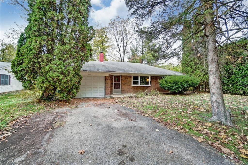 Property Photo: 725 W South College Street OH 45387