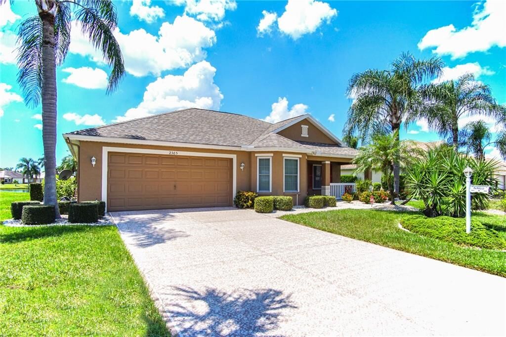 Property Photo: 2365 Emerald Lake Drive FL 33573