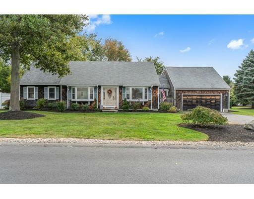Property Photo: 14 Bradstreet Ave MA 01923