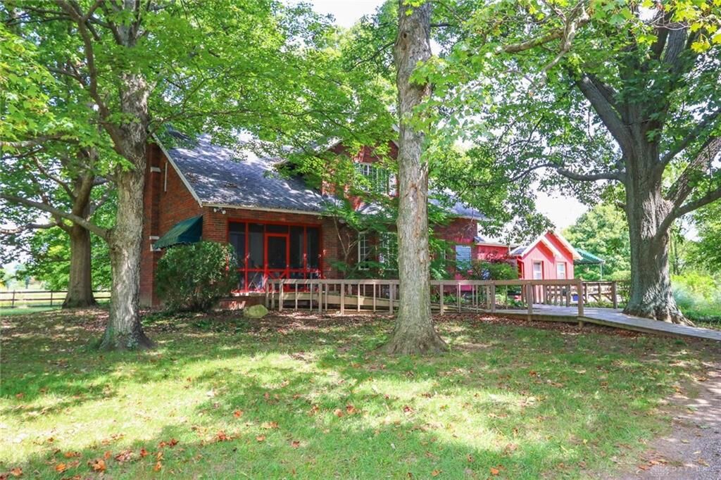 Property Photo: 2206 Drake Road OH 45036
