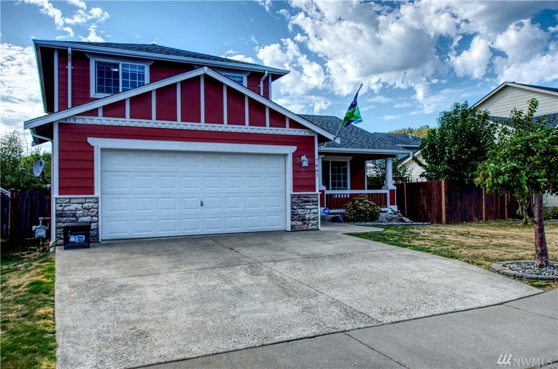 3 bed Blaine home for sale 7407 Clamdigger Dr, Blaine, WA 98230