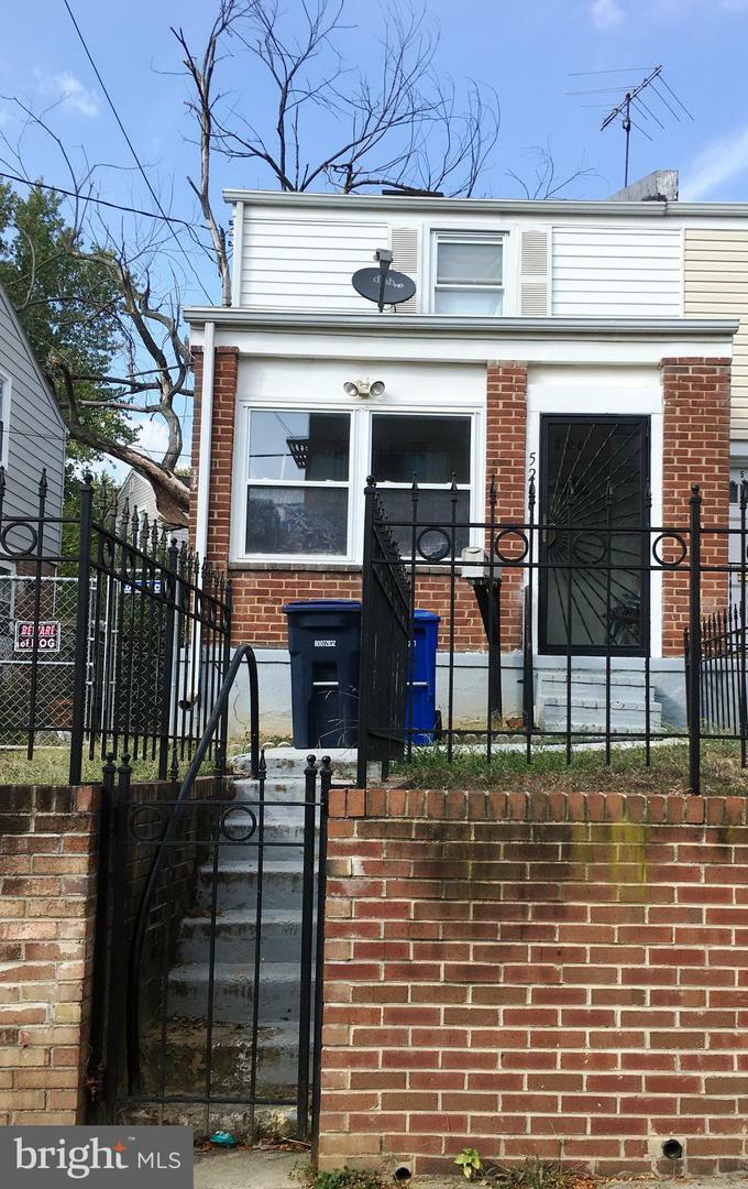 Property Photo:  5206 Hayes Street NE  DC 20019 