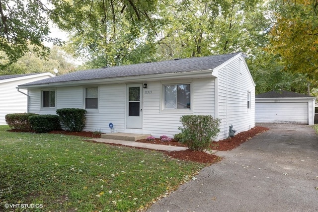 Property Photo:  15335 Maple Lane  IL 60428 