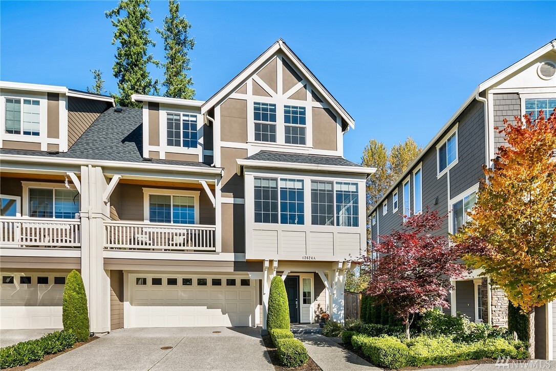 Property Photo: 12624 177th Avenue NE A WA 98052