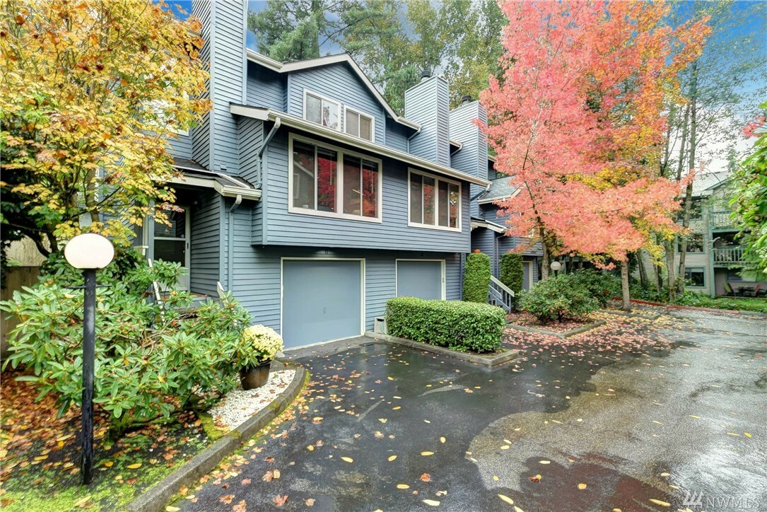 Property Photo:  14367 30th Ave NE 11  WA 98125 