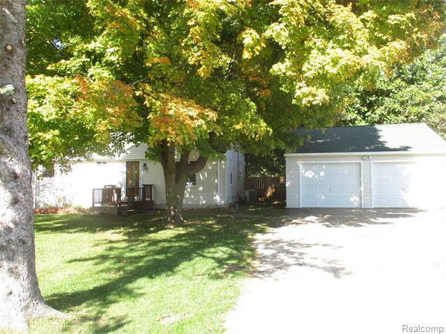 5047 Rose Lane  Genesee Twp MI 48506 photo