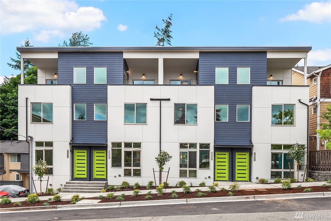 Property Photo: 12031 C 33rd Avenue NE WA 98125