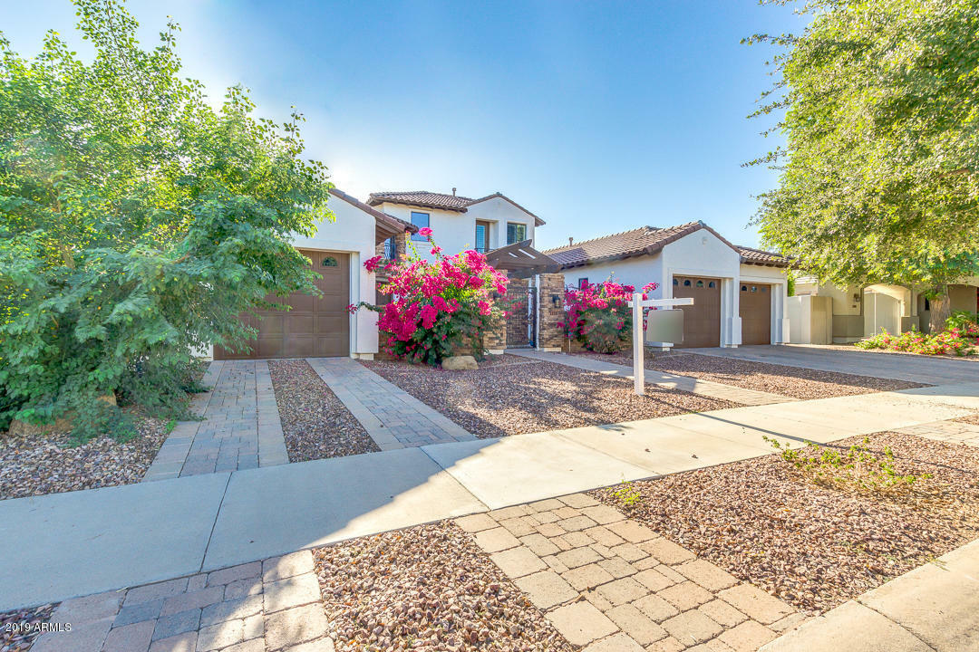 Property Photo:  785 W Juniper Lane  AZ 85340 