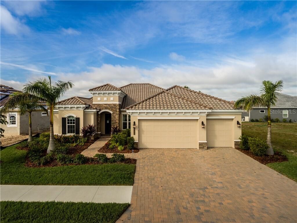 Property Photo:  13240 Campanile Court  FL 34293 