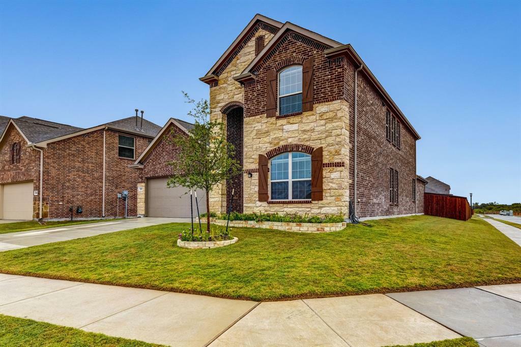 Property Photo: 1300 Lake Grove TX 75068