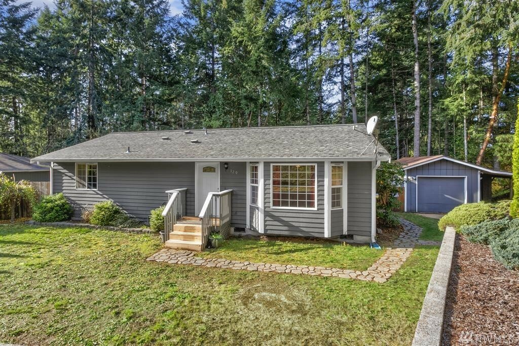 Property Photo: 120 NE Briggadun Dr WA 98528