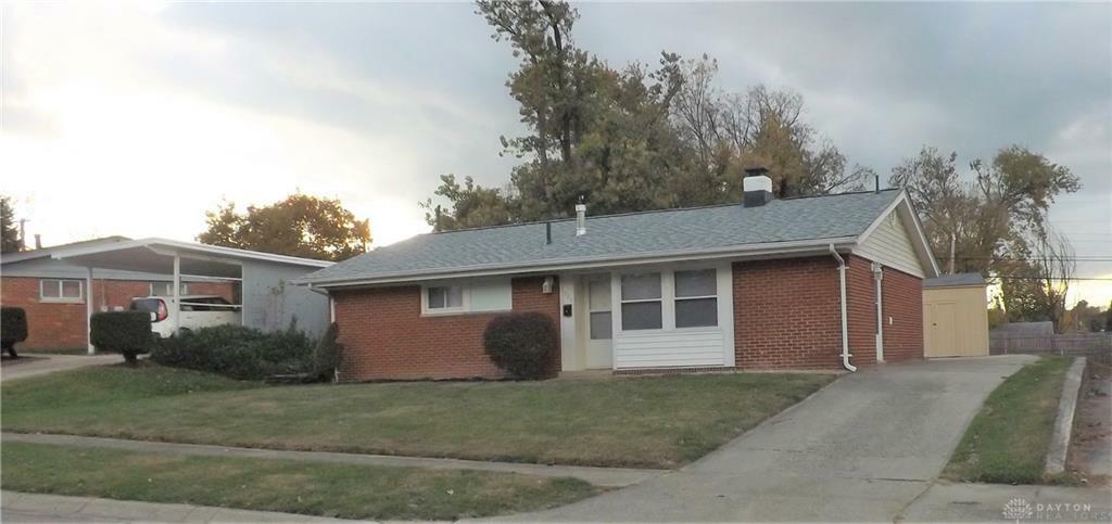 Property Photo: 541 Chaucer Road OH 45431