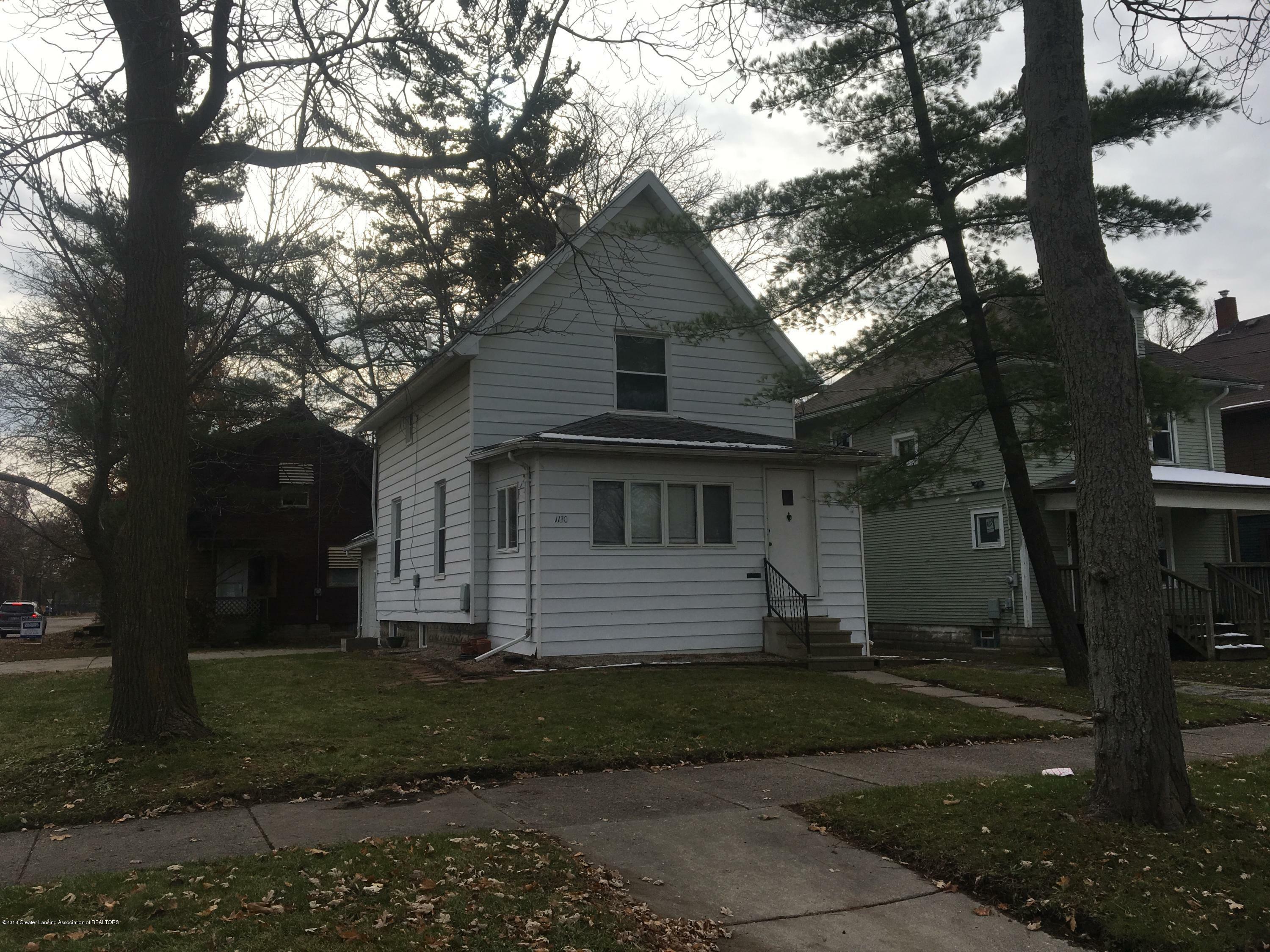 Property Photo:  1130 E Kalamazoo Street  MI 48912 