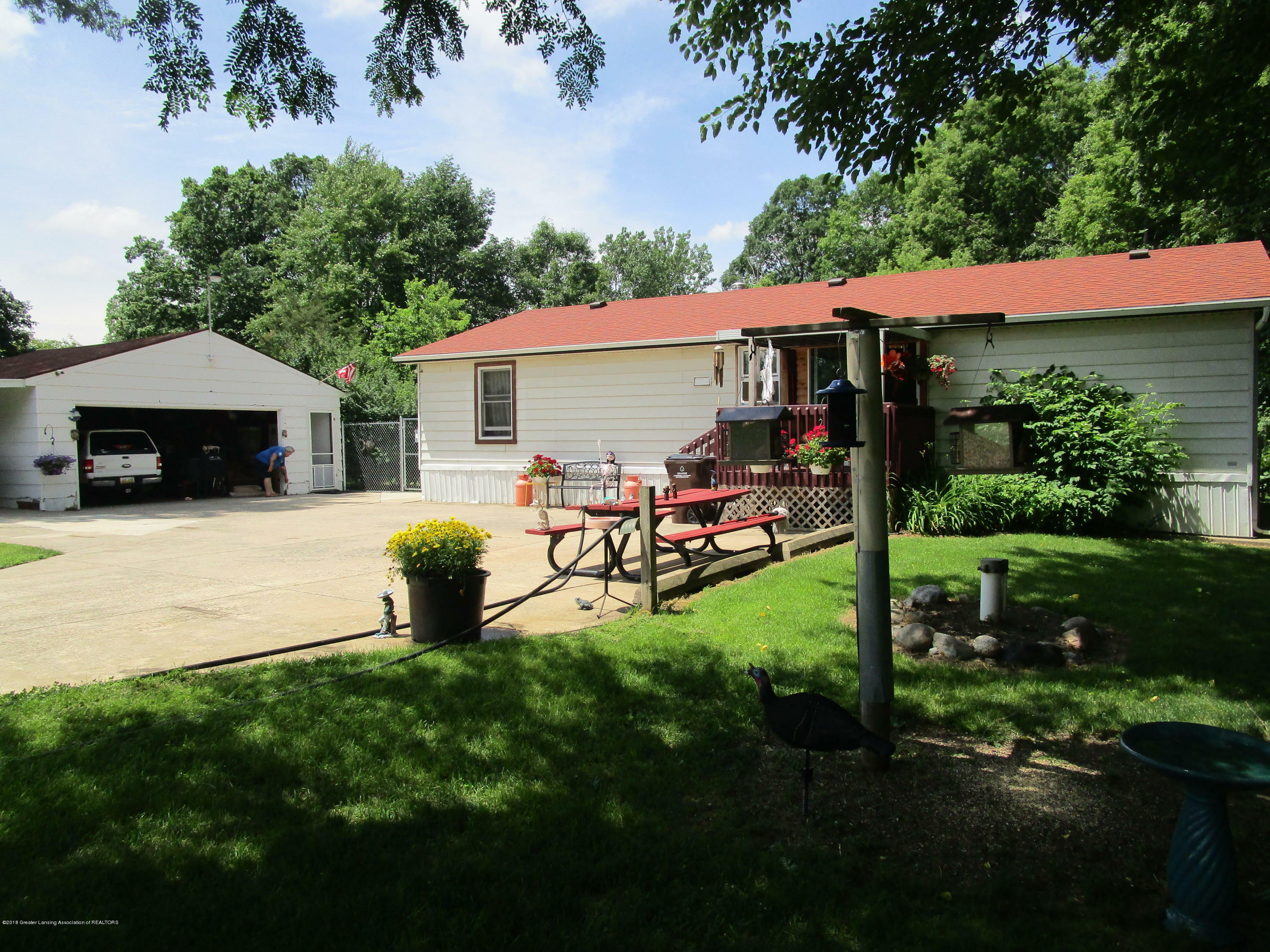 Property Photo:  1532 S Michigan Road  MI 48827 