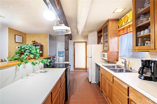 Property Photo:  22363 H Street A &Amp B  CA 93453 