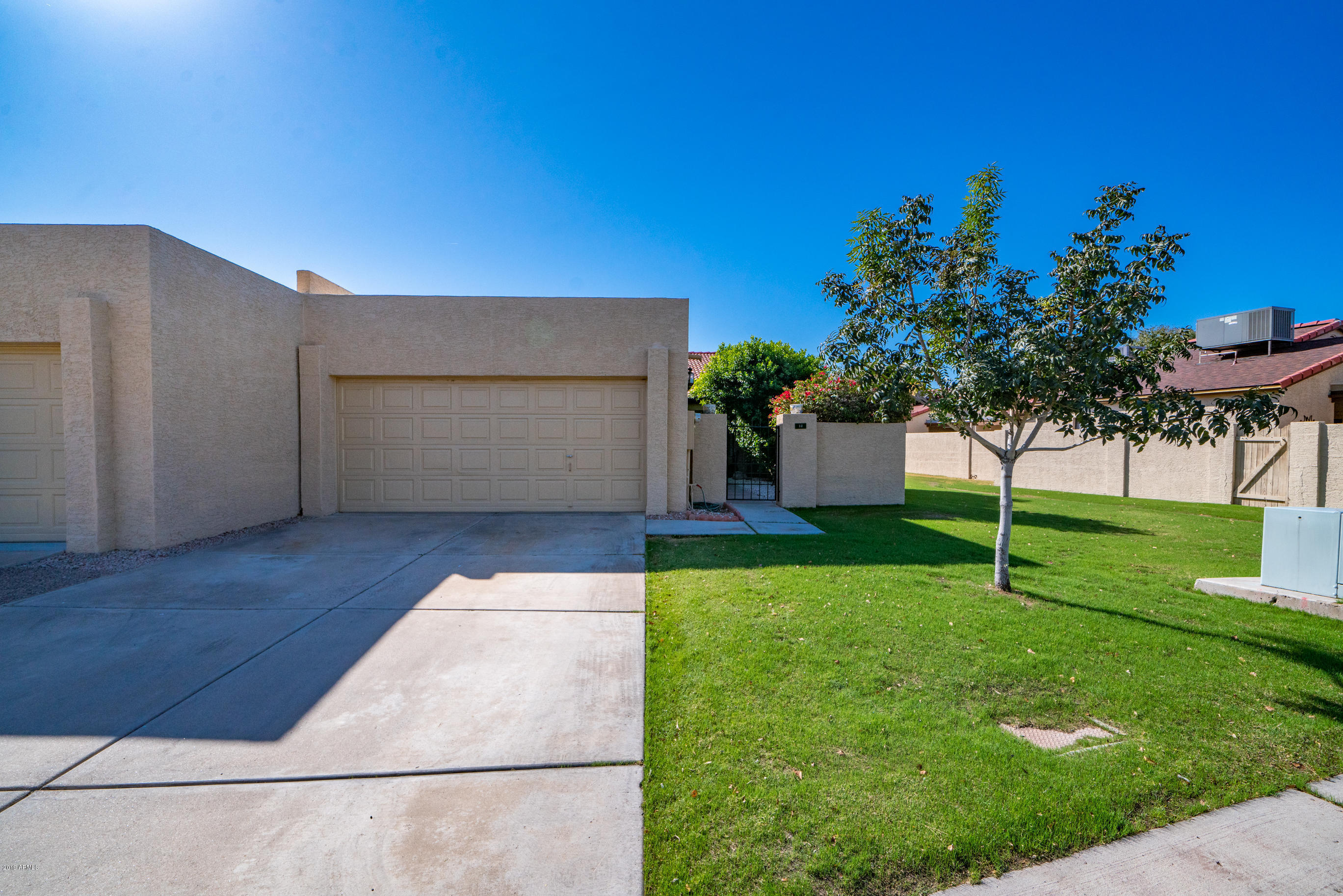 Property Photo:  2059 E Brown Road 10  AZ 85213 