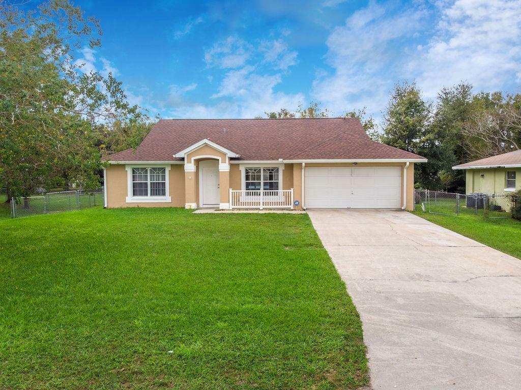 Property Photo:  1011 Pioneer Drive  FL 32725 