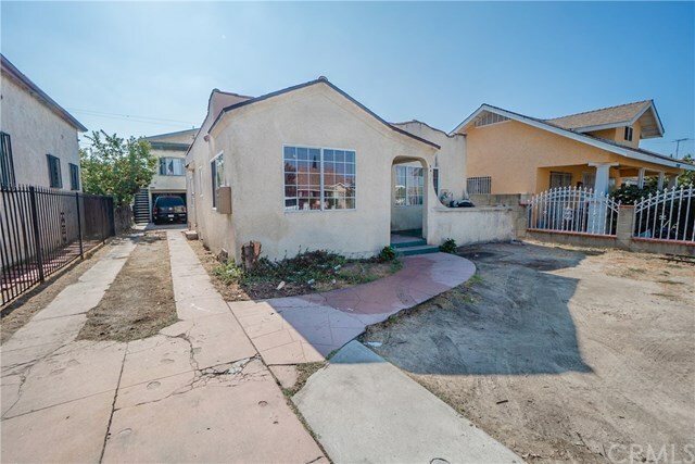 Property Photo:  2452 Cole Place  CA 90255 