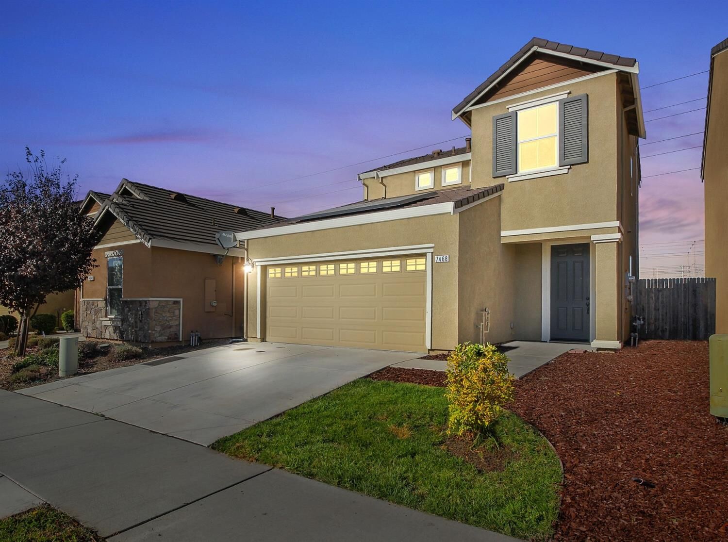 Property Photo: 7468 Tisdale Way CA 95822
