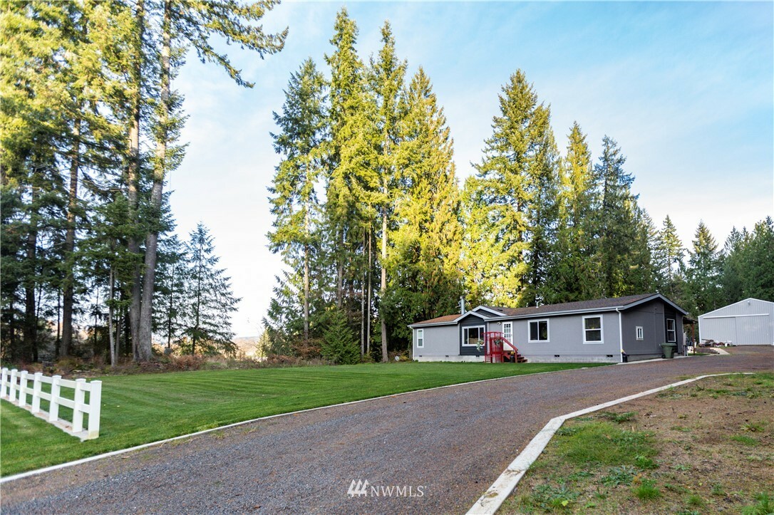 Property Photo:  116 Chapman Road  WA 98611 